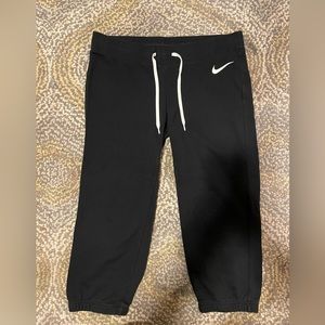Nike sweatpants/capris